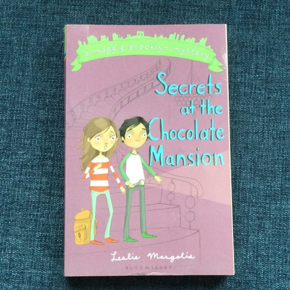 Bloomsbury Books - A Maggie Brooklyn Mystery by Leslie Margolis - 3 Volumes - Picture 8 of 13